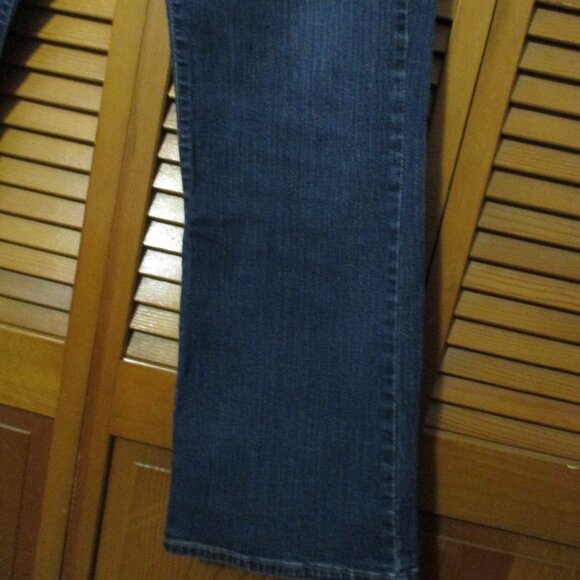 Levi's 512 Perfectly Shaping Boot Cut Jeans great condition size 16 - Picture 6 of 10